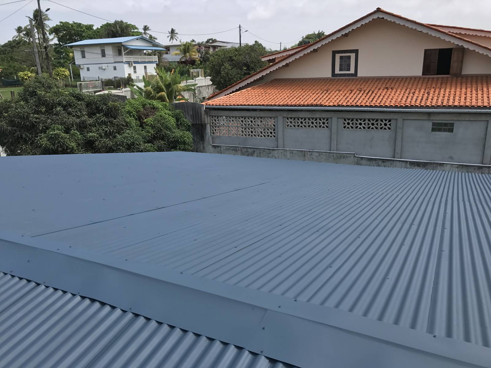 Pose d'une couverture sur toiture par BK Renov 91